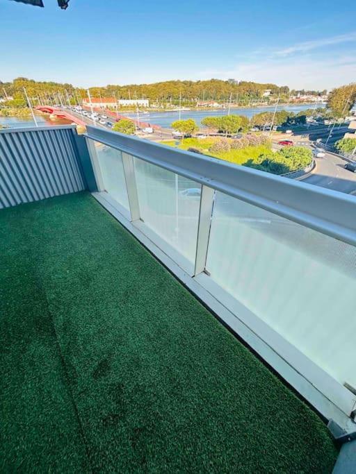 Appartement T2 + Parking Privatif - Centre Ville Bayonne Kültér fotó